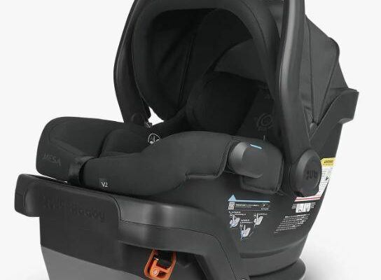 UppaBaby Mesa V2 car seat and base